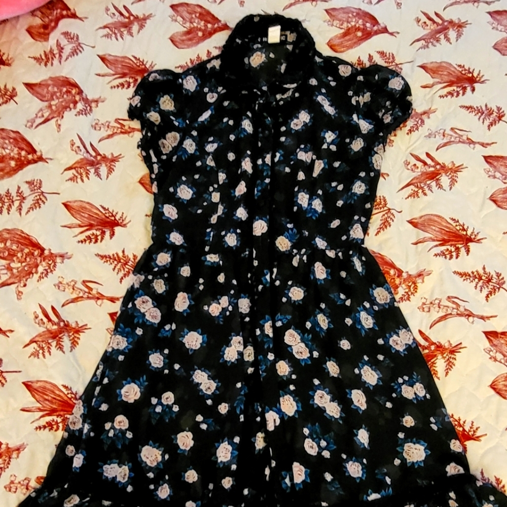 Hot topic floral black dress